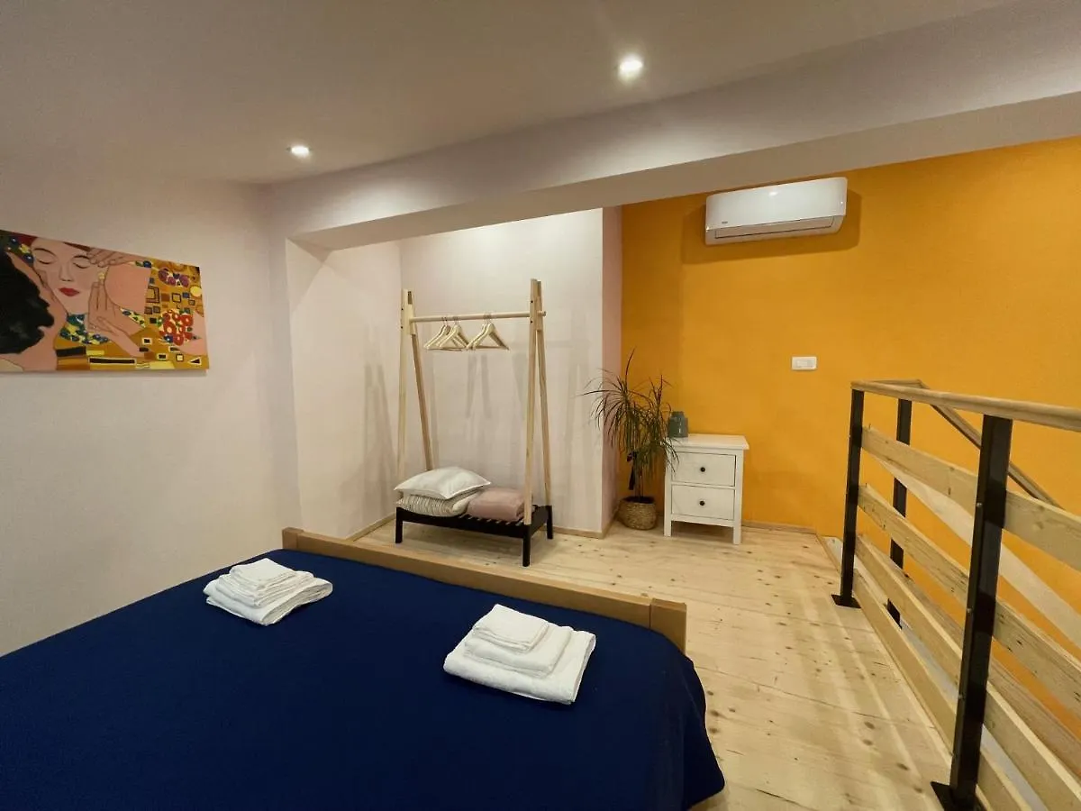 Stella Marina Deluxe Apartment ポレッチ